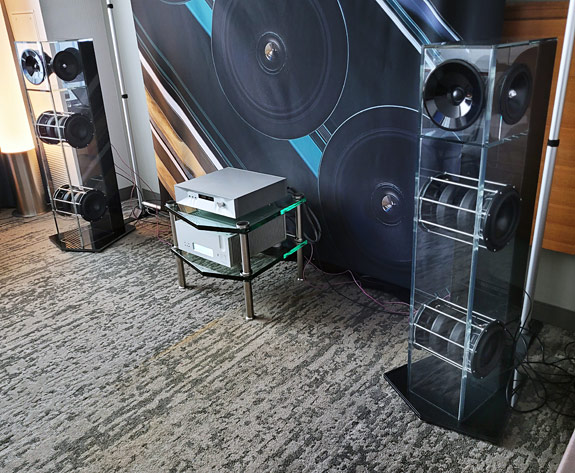 AXPONA 2024 – Perfect8 – Khi xu hướng ‘trong suốt’ đến với loa High-End