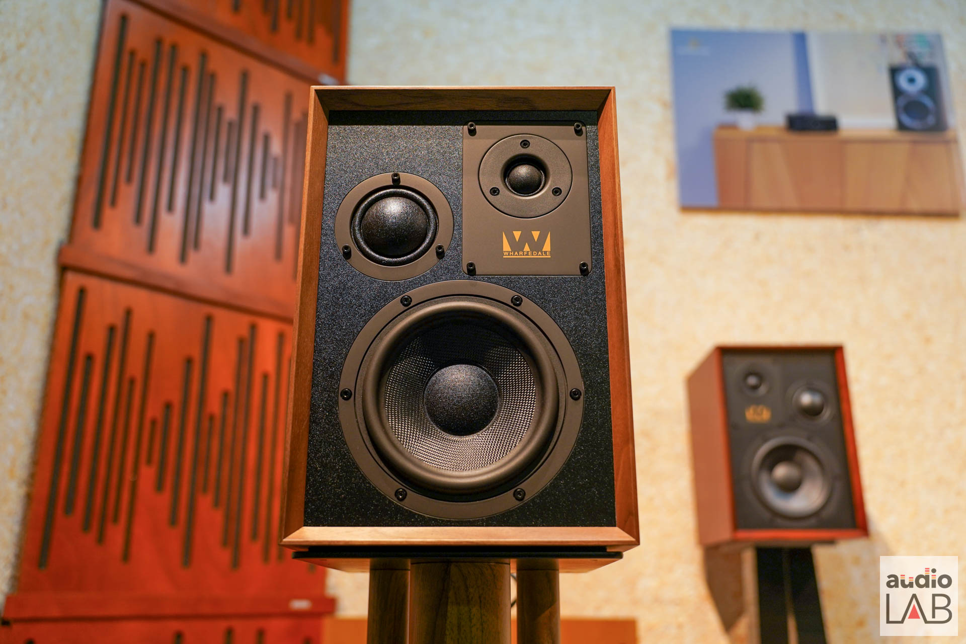 Trải nghiệm chất âm của xứ sở sương mù trên Wharfedale Super Denton tại Nguyễn Audio