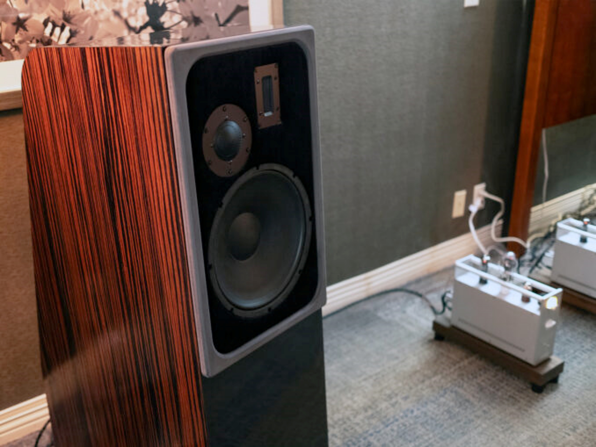 Audio_LAB_Altec_Lansing_caf24-altec.cover_-678x509.jpg