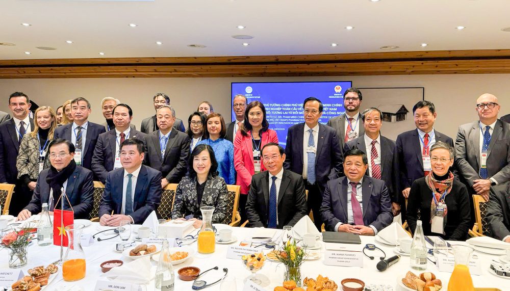 Tọa đàm “Dược phẩm Việt Nam trong kỷ nguyên số – Tương lai từ đổi mới sáng tạo và công nghệ” Tọa đàm "Dược phẩm Việt Nam trong kỷ nguyên số - Tương lai từ đổi mới sáng tạo và công nghệ”