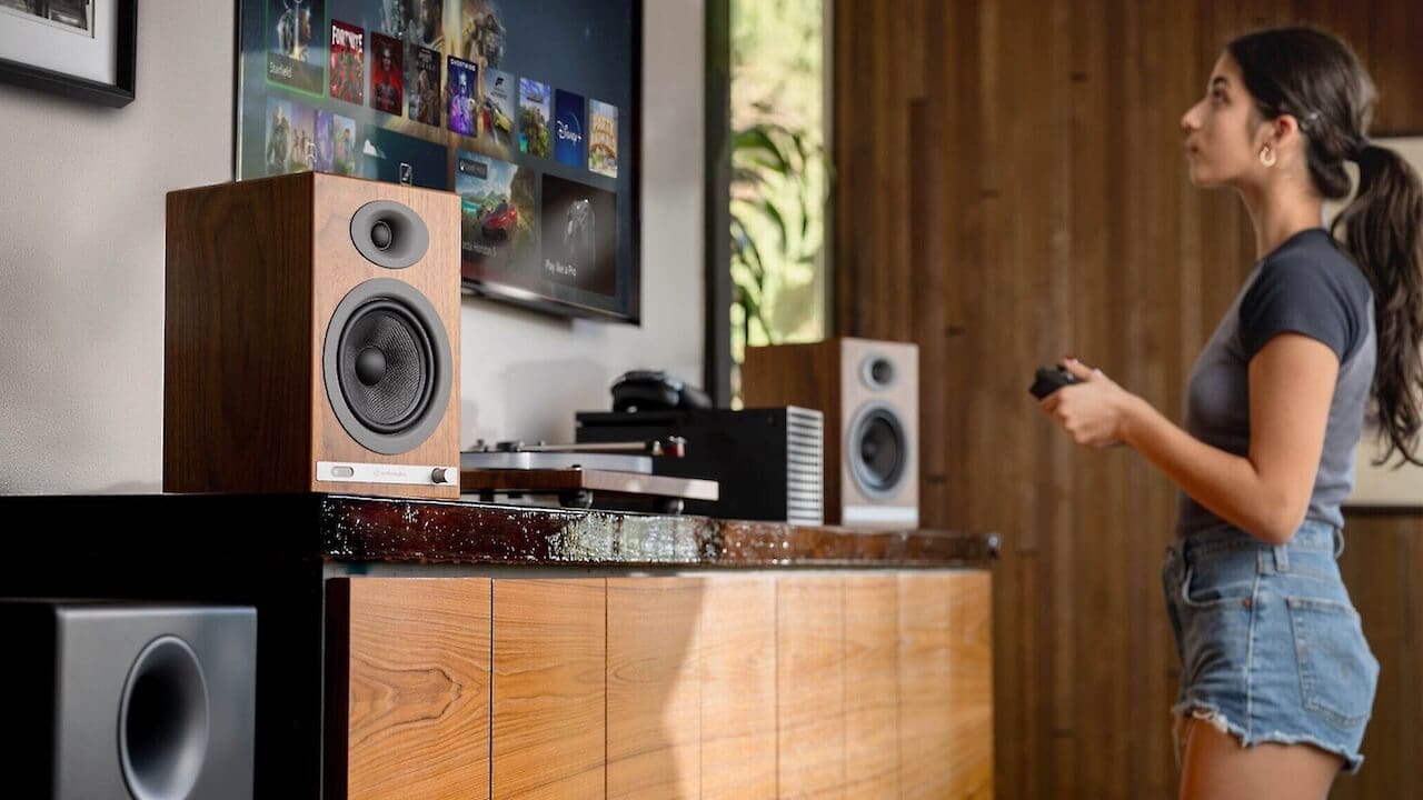 Mâm đĩa than tích hợp Bluetooth: Trải nghiệm tiện lợi, có đánh đổi trải nghiệm analog truyền thống? | Nguồn phát Mâm đĩa than tích hợp Bluetooth: Trải nghiệm tiện lợi, có đánh đổi trải nghiệm analog truyền thống? | Nguồn phát