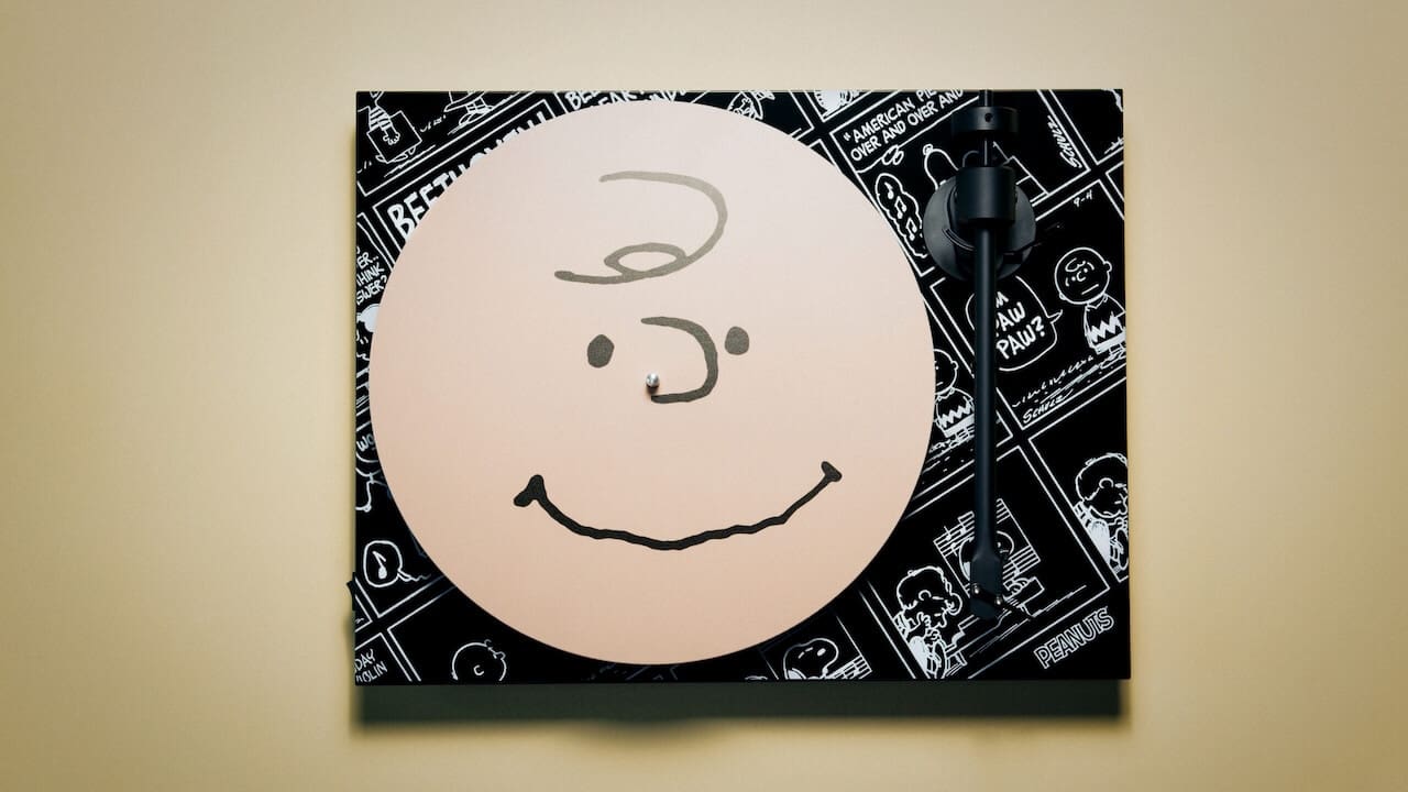 Pro-Ject T1 Phono SB Peanuts Limited Edition – Mâm đĩa than “Chất chơi audiophile” cho fan Charlie Brown và giới sưu tầm | Nguồn phát Pro-Ject T1 Phono SB Peanuts Limited Edition – Mâm đĩa than “Chất chơi audiophile” cho fan Charlie Brown và giới sưu tầm | Nguồn phát
