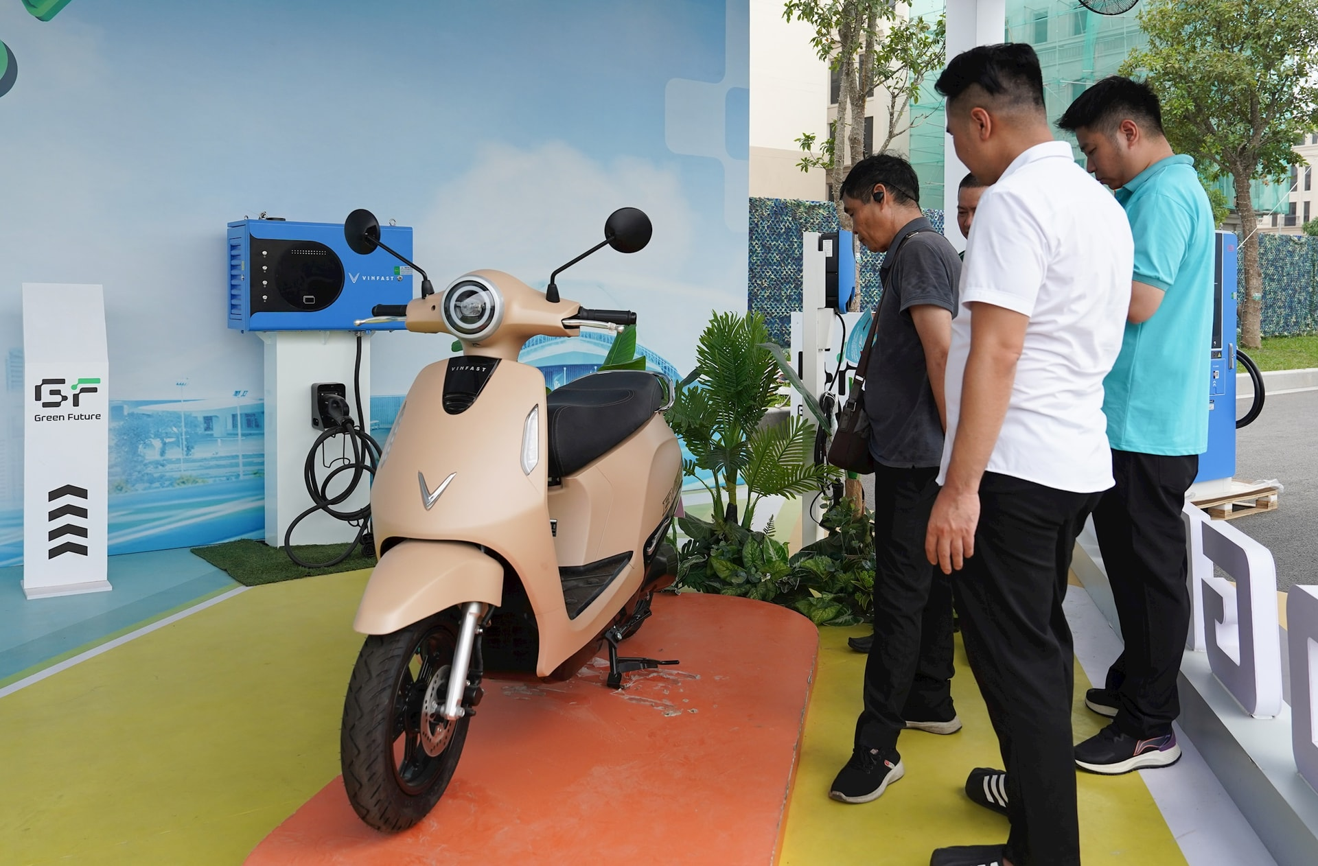 Nói thật là, sao Honda và nhiều hãng Nhật lại cần đến 2 - 3 năm nữa để “chuyển đổi xanh” trong khi chính sách đã định từ lâu- Ảnh 4. Nói thật là, sao Honda và nhiều hãng Nhật lại cần đến 2 - 3 năm nữa để “chuyển đổi xanh” trong khi chính sách đã định từ lâu- Ảnh 4.