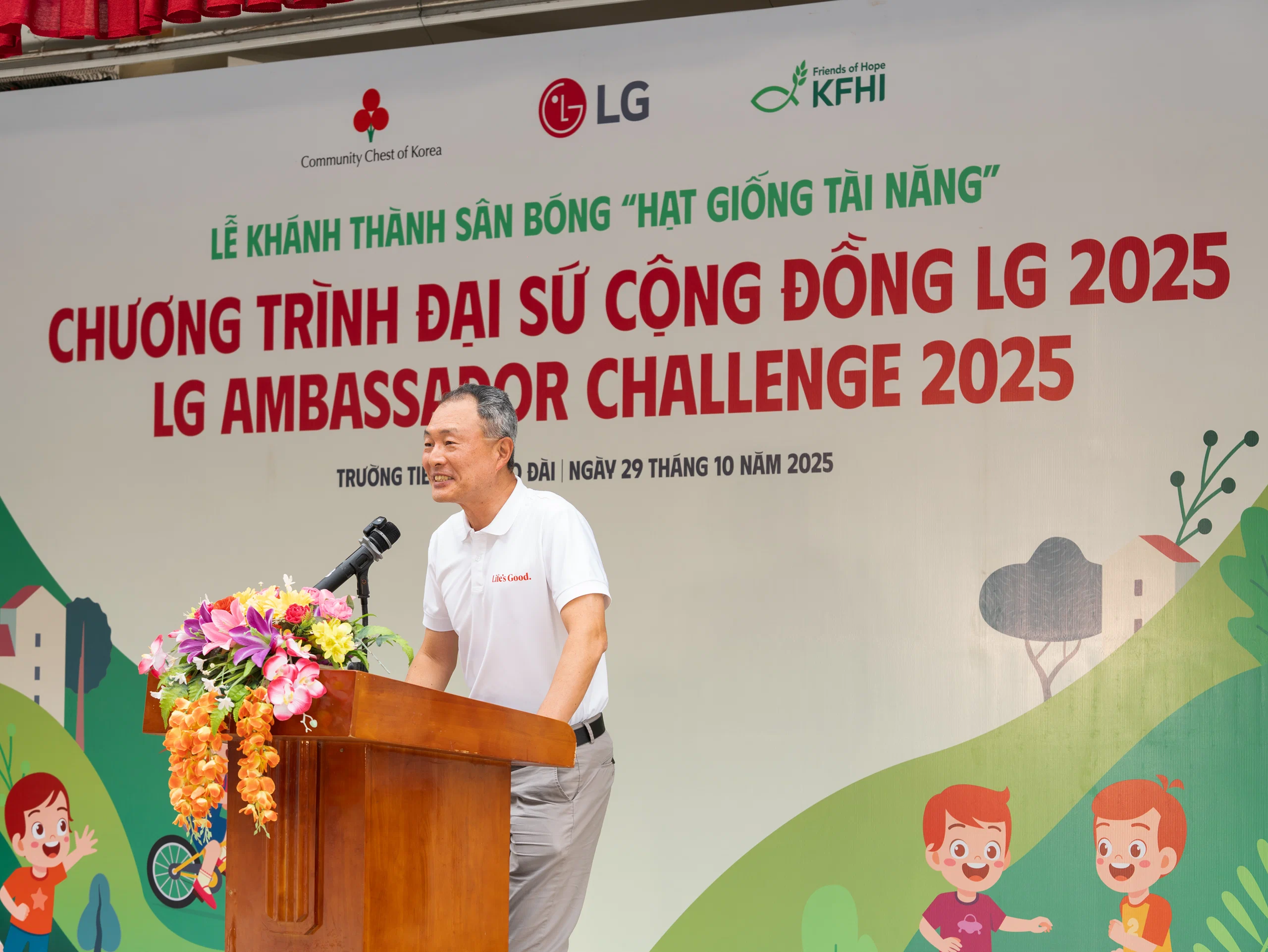 lg-san-bong-hat-giong-tai-nang-congngheviet-01.webp