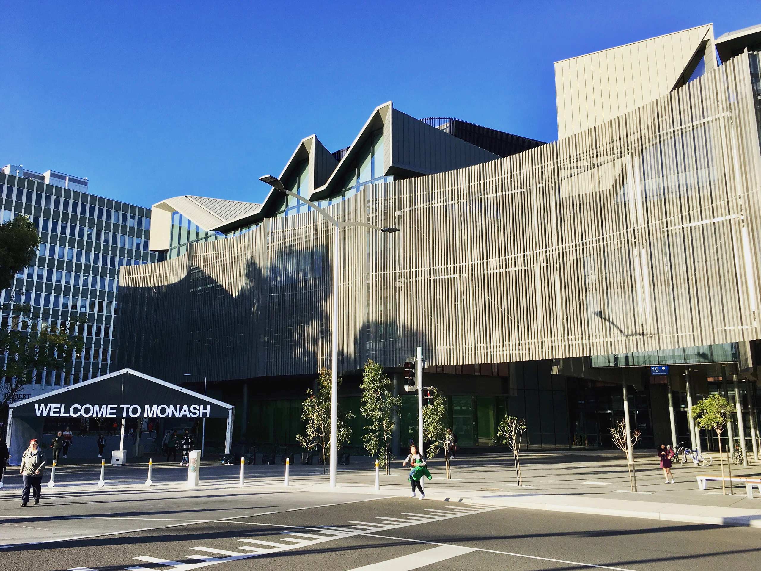 monash-congngheviet-04.webp