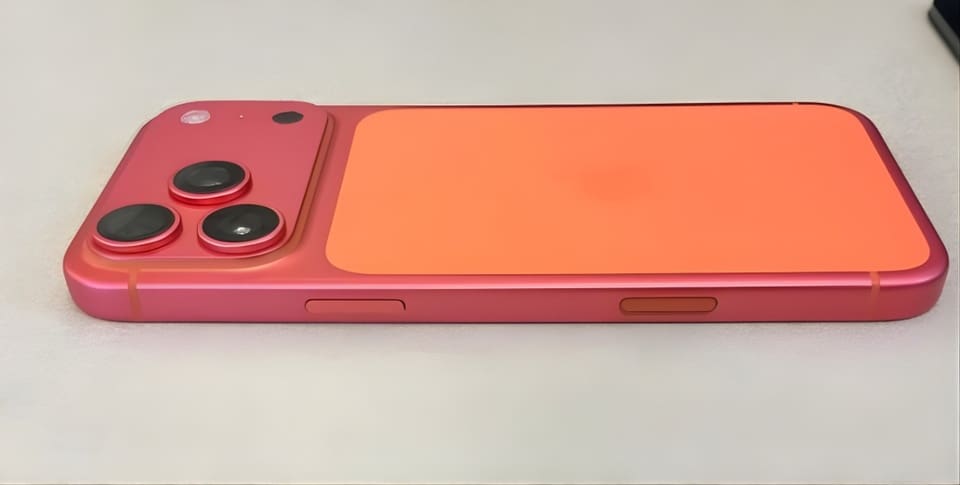 iPhone 17 Pro Max cam bất ngờ ‘phai màu’ iPhone 17 Pro Max cam bất ngờ 'phai màu'