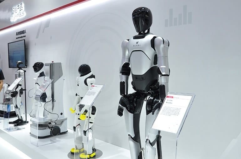 Chi phí sản xuất robot hình người sắp giảm 70% – chỉ cần 300-600 triệu là đủ để lắp 1 sản phẩm Chi phí sản xuất robot hình người sắp giảm 70% - chỉ cần 300-600 triệu là đủ để lắp 1 sản phẩm