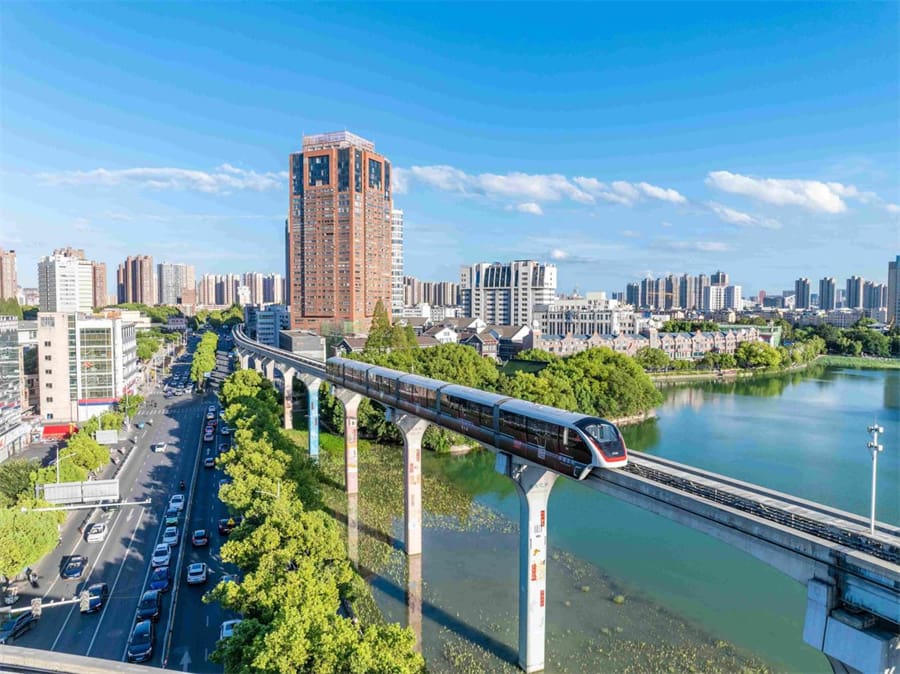 ‘Đại cách mạng’ giao thông ở Trung Quốc: 860 kịch bản AI, 60.000 km cao tốc – Tham vọng dẫn đầu lộ rõ 'Đại cách mạng' giao thông ở Trung Quốc: 860 kịch bản AI, 60.000 km cao tốc - Tham vọng dẫn đầu lộ rõ