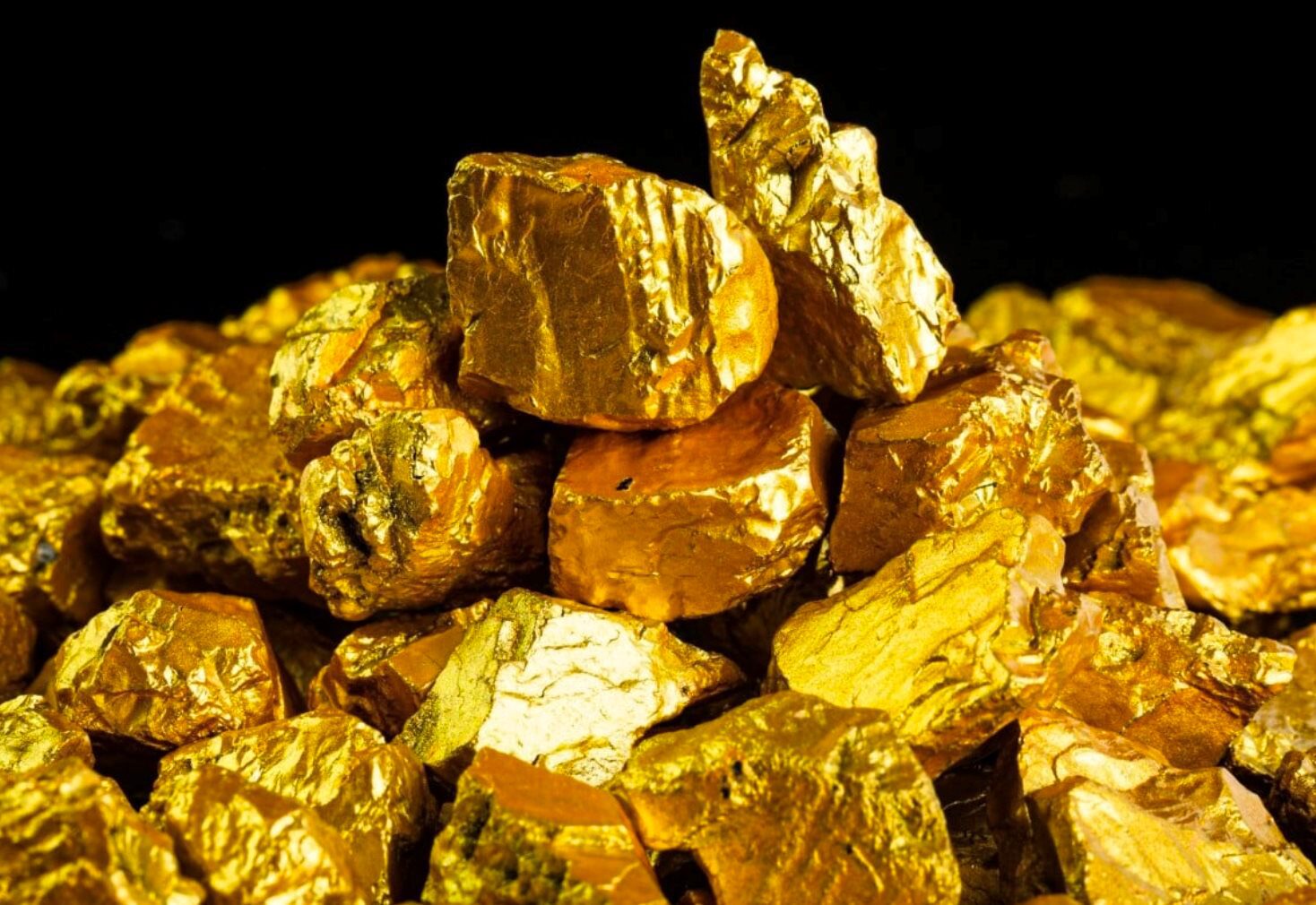 Phát hiện mỏ vàng hơn 1.000 tấn trị giá hơn 2 triệu tỷ đồng Phát hiện mỏ vàng hơn 1.000 tấn trị giá hơn 2 triệu tỷ đồng