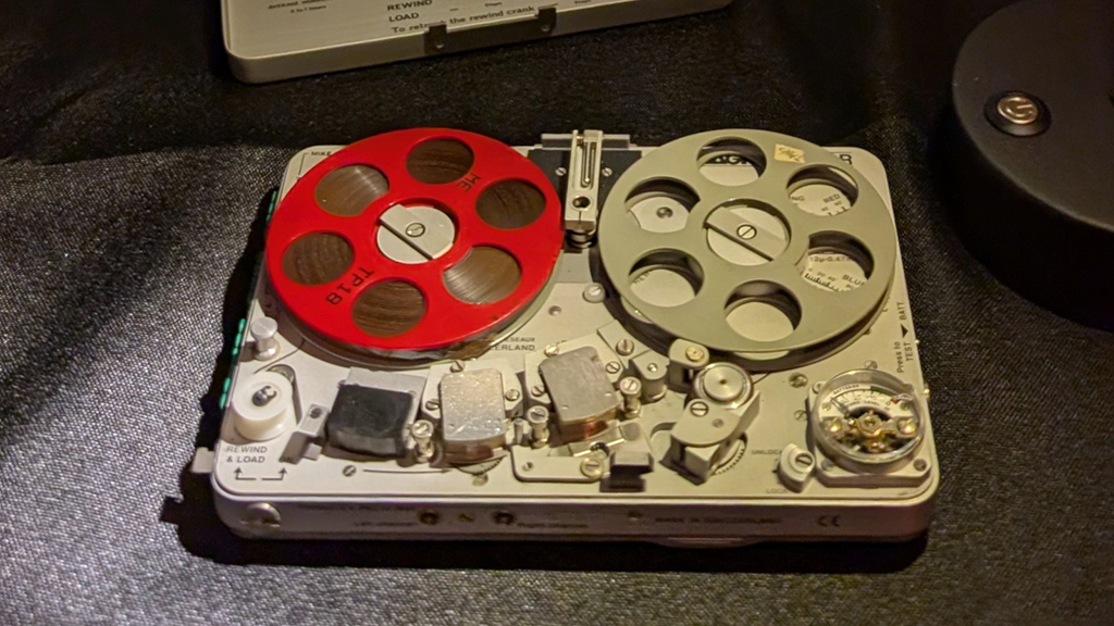 nagra_007.jpg (446 KB)