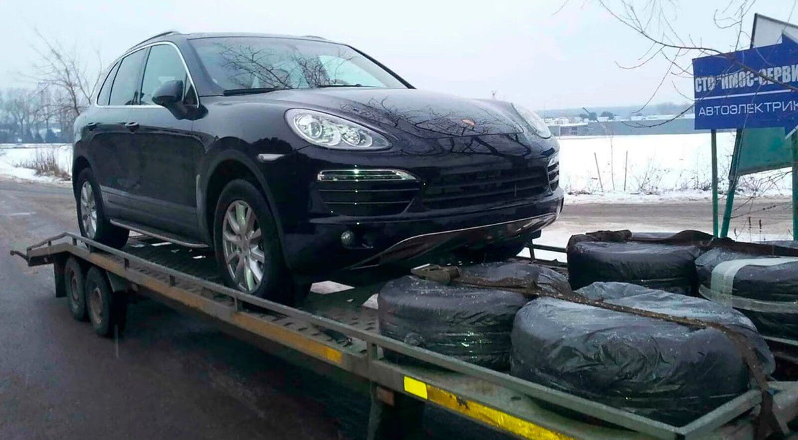 Hàng trăm siêu xe Porsche tại Nga biến thành Gạch có bánh, chủ xe hoảng loạn không biết tại sao Hàng trăm siêu xe Porsche tại Nga biến thành Gạch có bánh, chủ xe hoảng loạn không biết tại sao