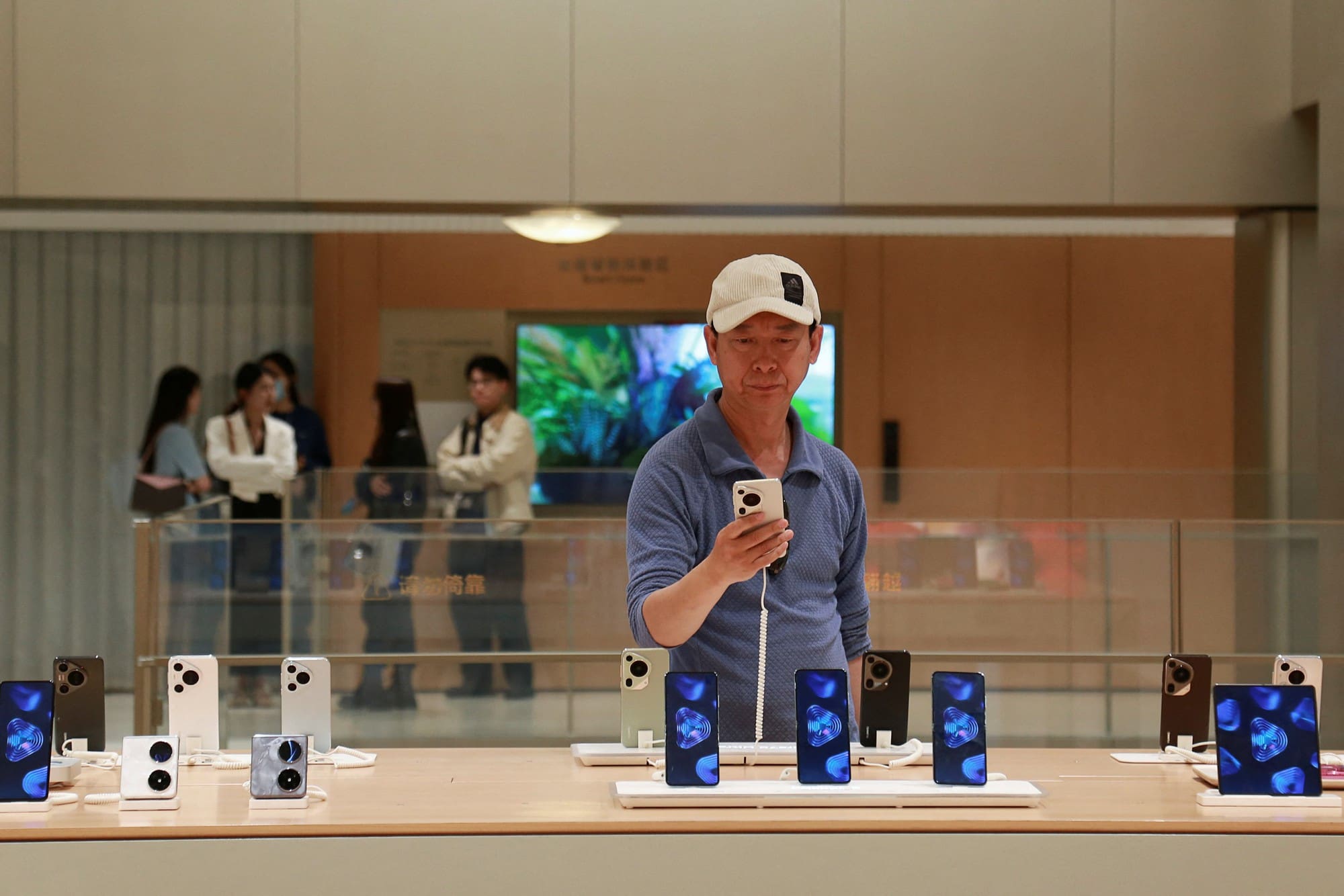Smartphone Trung Quốc đang thắng phần cứng, nhưng thua ở đâu?