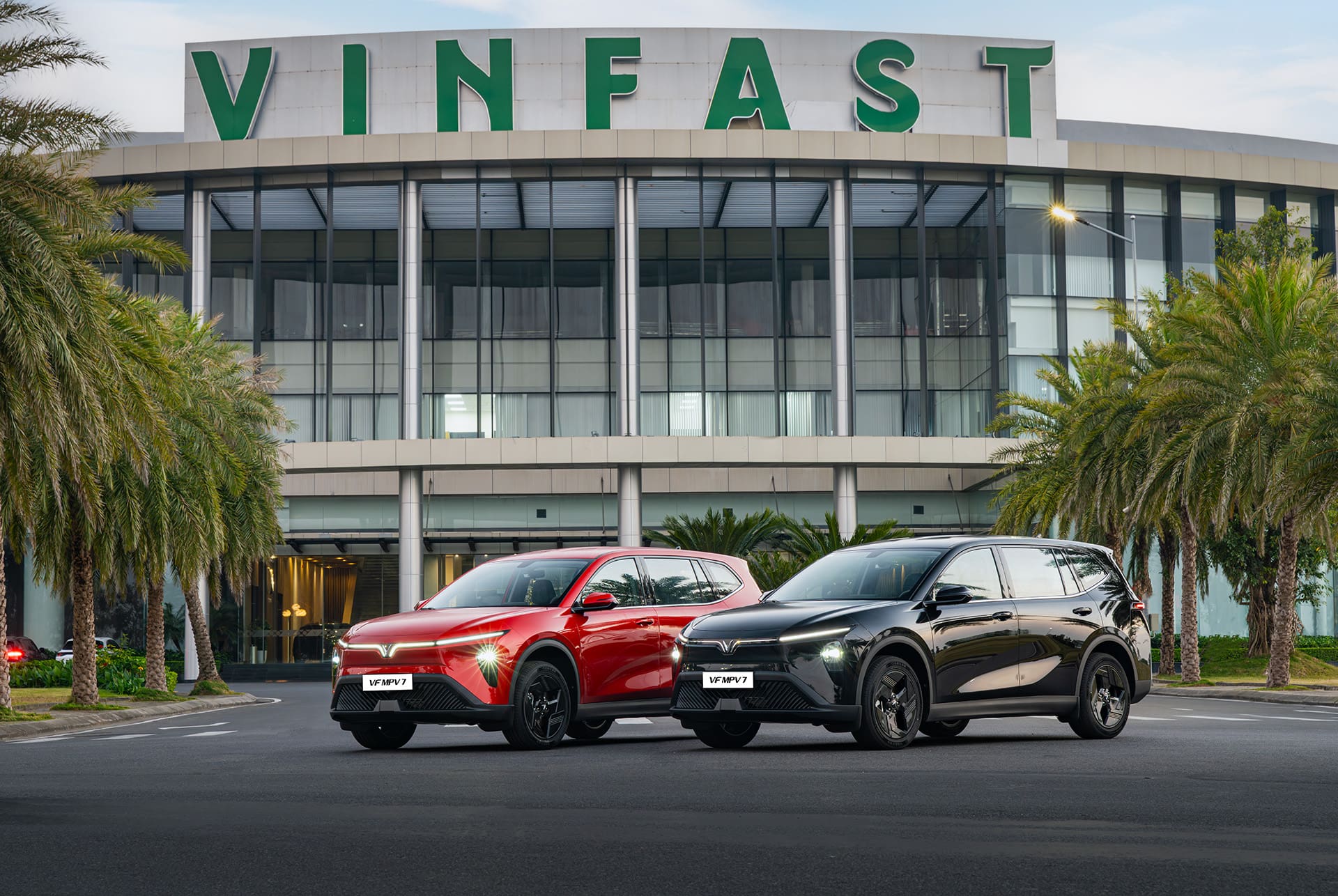VinFast chính thức ra mắt VF MPV7 – Xe điện 7 chỗ cho gia đình Việt VinFast chính thức ra mắt VF MPV7 - Xe điện 7 chỗ cho gia đình Việt