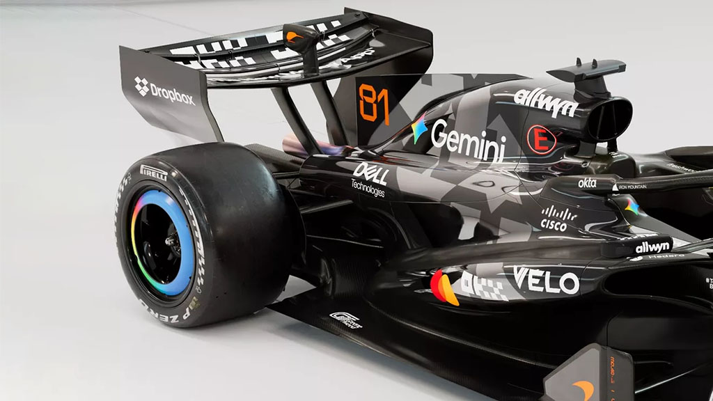 mclaren_mcl40_001.jpg (107 KB)