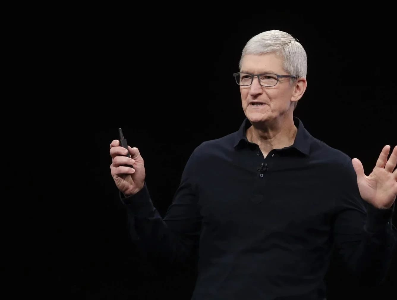 Tim Cook nhận gần 2.000 tỷ đồng tiền lương năm 2025, Apple chuẩn bị chuyển giao quyền lực Tim Cook nhận gần 2.000 tỷ đồng tiền lương năm 2025, Apple chuẩn bị chuyển giao quyền lực