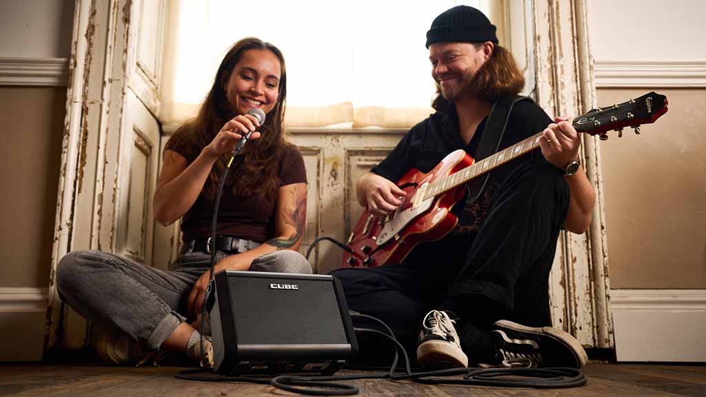 Roland ra mắt loa Cube Street Mini mới cho giới nghệ sĩ đường phố: Nhỏ hơn, bền hơn và thông minh hơn Roland ra mắt loa Cube Street Mini mới cho giới nghệ sĩ đường phố: Nhỏ hơn, bền hơn và thông minh hơn