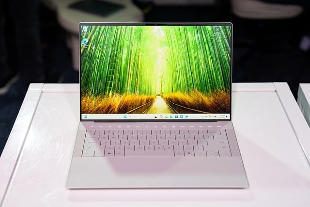 Dell xóa sổ thương hiệu XPS rồi phải mang lại sau 1 năm – bài học đắt giá về sức mạnh cái tên Dell xóa sổ thương hiệu XPS rồi phải mang lại sau 1 năm - bài học đắt giá về sức mạnh cái tên