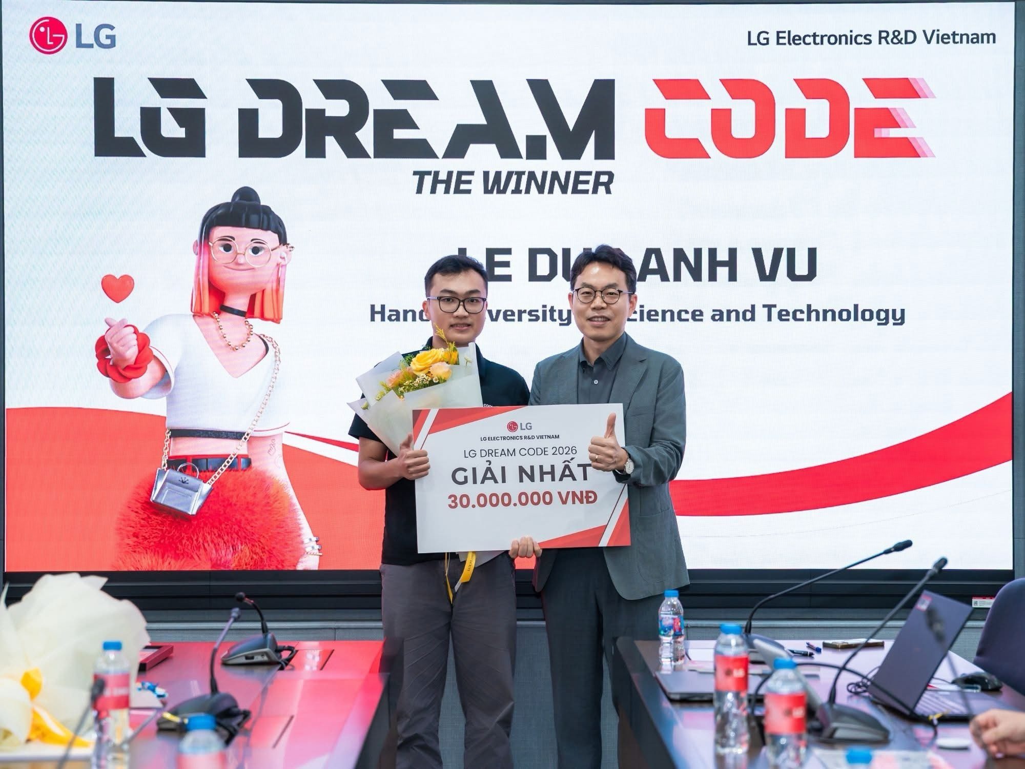 LG Electronics kỷ niệm 10 năm nghiên cứu và phát triển phần mềm ô tô Việt Nam LG Electronics kỷ niệm 10 năm nghiên cứu và phát triển phần mềm ô tô Việt Nam