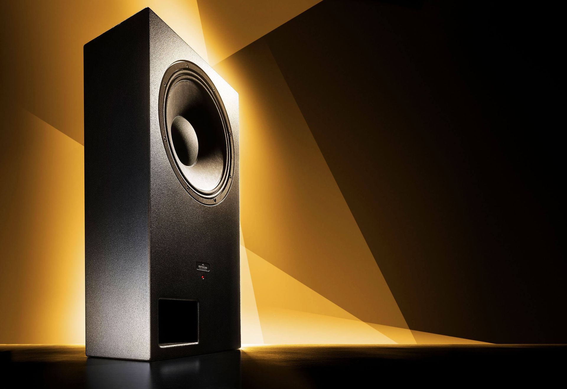ascendo_immersive_audio_ccrm15_beryllium_image