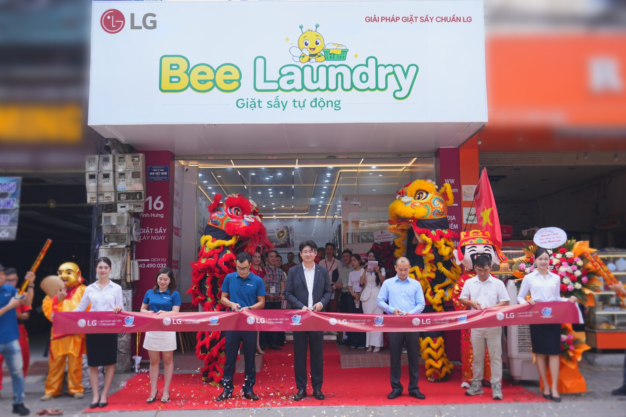 LG giới thiệu cửa hàng giặt sấy thông minh, thúc đẩy xu hướng giặt sấy công nghiệp hiện đại tại Việt Nam LG giới thiệu cửa hàng giặt sấy thông minh, thúc đẩy xu hướng giặt sấy công nghiệp hiện đại tại Việt Nam