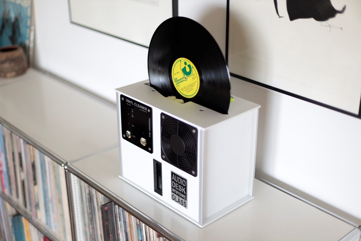 audiodesk-vinylcleaner-premium-white.jpg