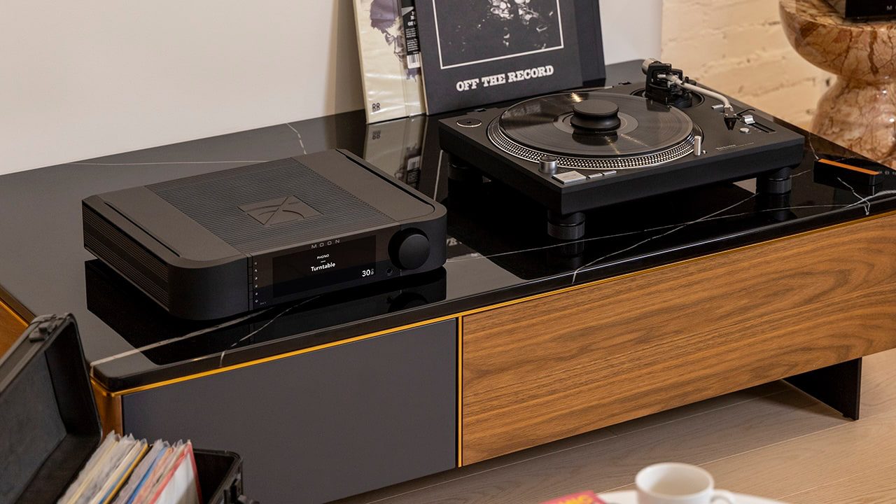 MOON 341 ra mắt: Ampli tích hợp Class AB 100W, giữ lại analog và lược bỏ streamer, DAC MOON 341 ra mắt: Ampli tích hợp Class AB 100W, giữ lại analog và lược bỏ streamer, DAC