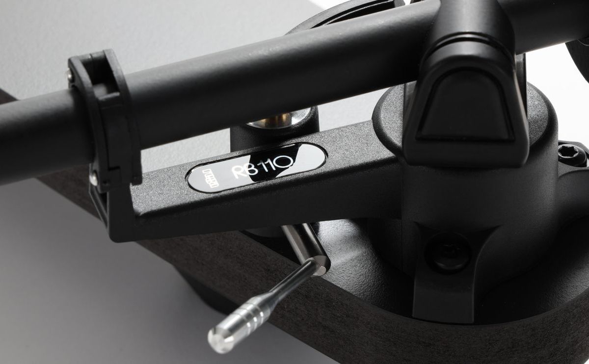 Hero_2_image_tonearm.jpg_(1)_.jpg