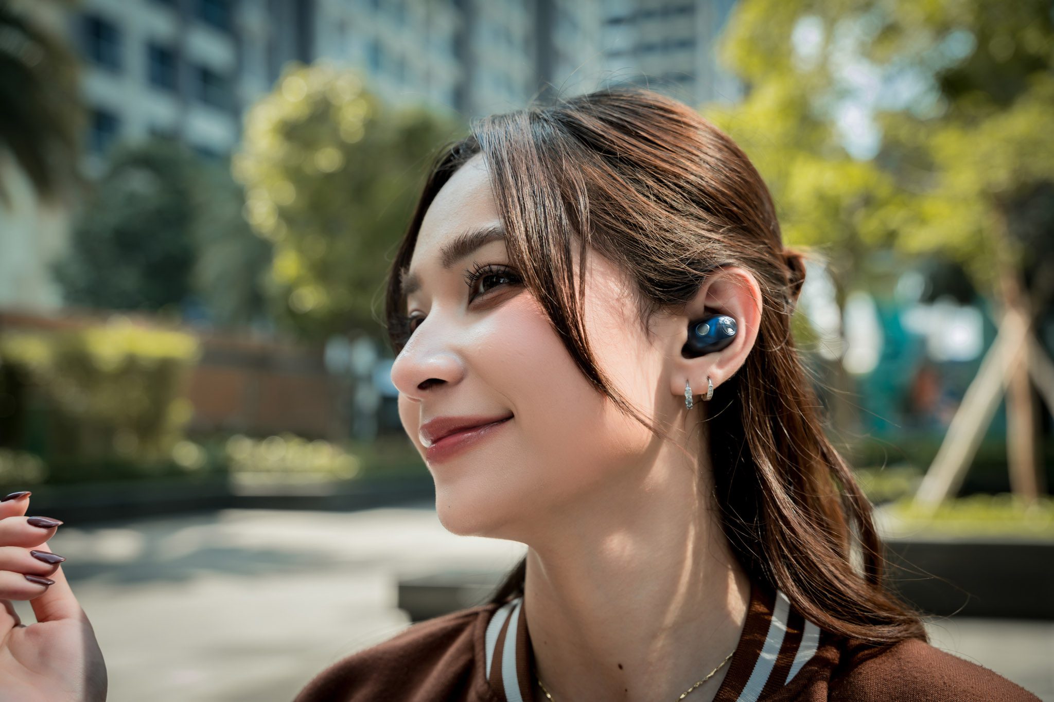 Sennheiser MOMENTUM True Wireless 5 ra mắt tại Việt Nam: Dolby Atmos, pin 12 giờ, giá 8,29 triệu đồng Sennheiser MOMENTUM True Wireless 5 ra mắt tại Việt Nam: Dolby Atmos, pin 12 giờ, giá 8,29 triệu đồng